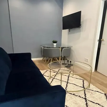 Villa Stylish Near & Nightlife